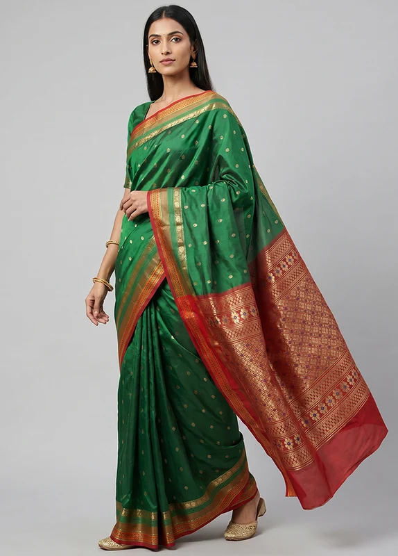 Green Kanjivaram Silk Saree With Blouse Piece One Size