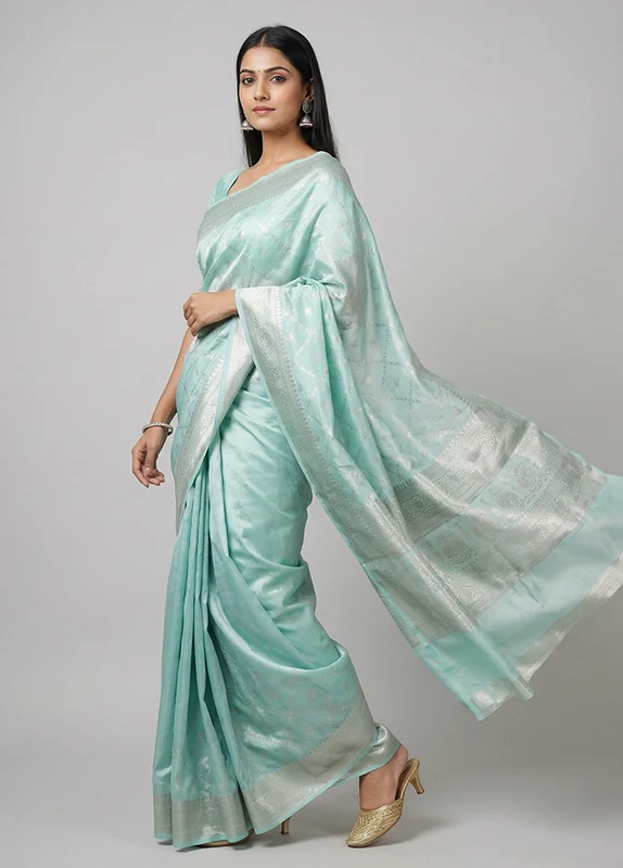Green Handloom Dupion Silk Saree With Blouse Piece One Size