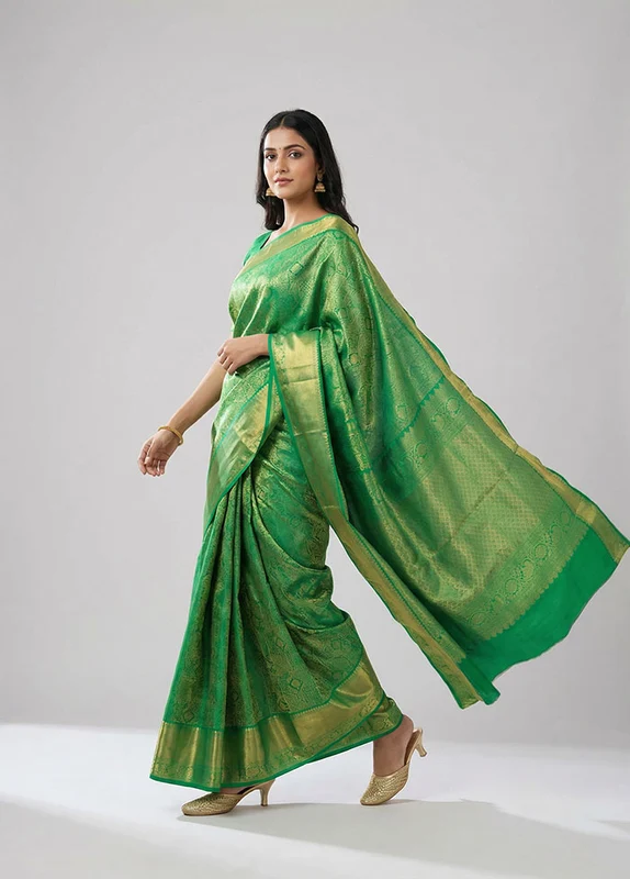 Green Handloom Kanchipuram Pure Silk Saree With Blouse Piece One Size