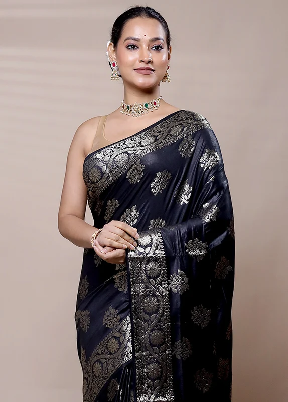 Black Cotton Saree With Blouse Piece Onesize