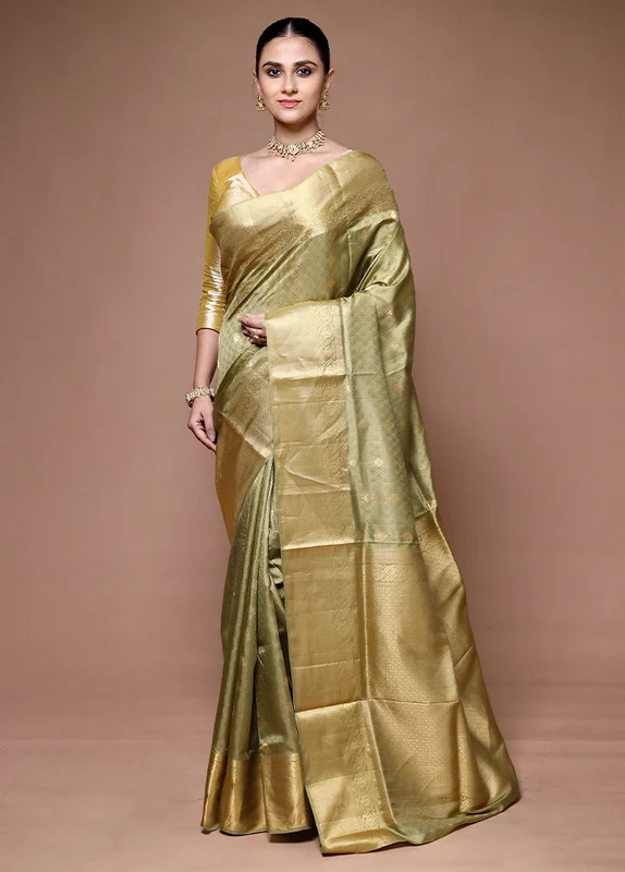 Green Handloom Kanjivaram Pure Silk Saree With Blouse Piece Onesize
