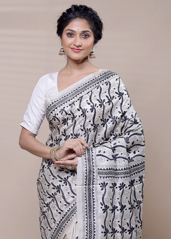 Cream Handloom Kantha Stitch Pure Silk Saree With Blouse Piece Onesize