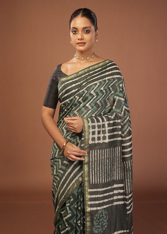 Grey Chanderi Silk Saree With Blouse Piece One Size