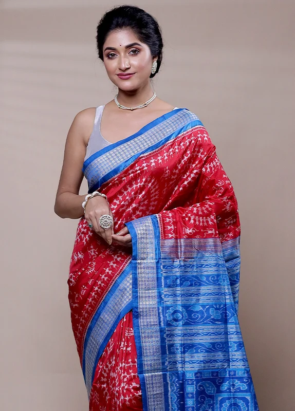 Red Handloom Patola Pure Silk Saree With Blouse Piece Onesize