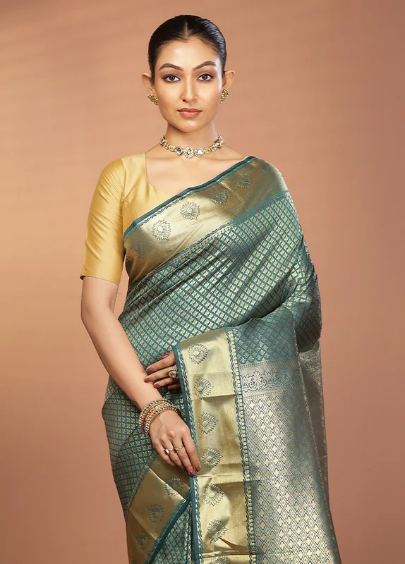 Green Kanjivaram Silk Saree With Blouse Piece One Size