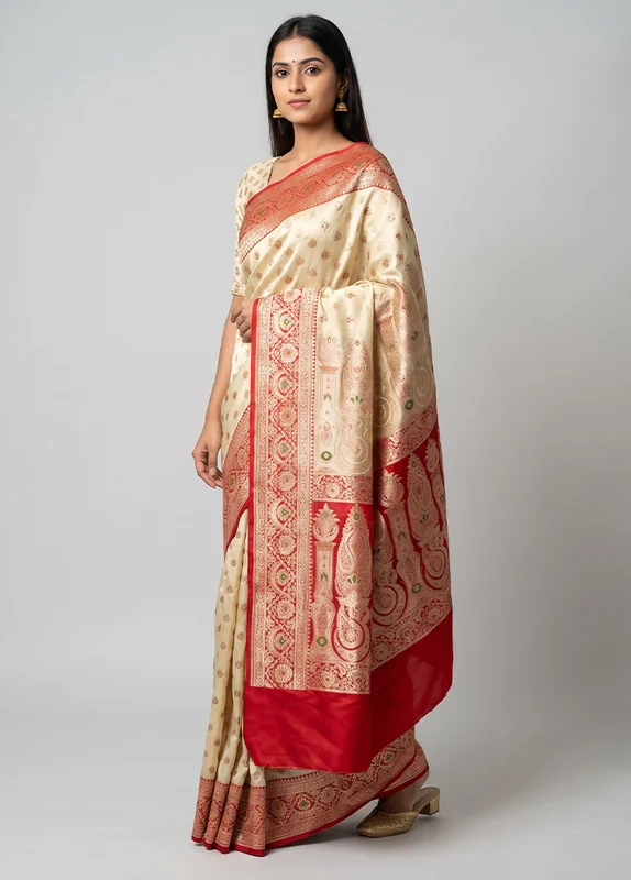 White Banarasi Silk Saree With Blouse Piece One Size