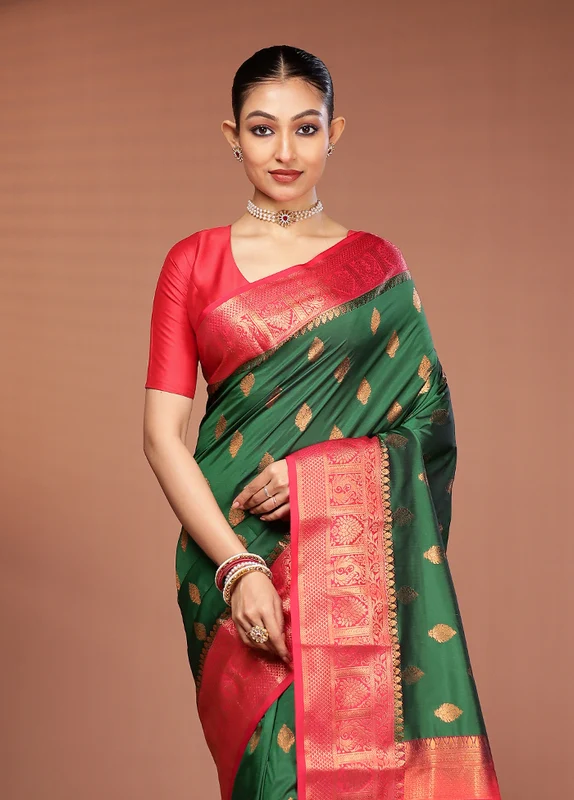 Multicolor Kanjivaram Silk Saree With Blouse Piece Onesize