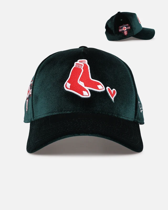 New Era Boston Red Sox 'Velvet Hearts' 9FORTY A-Frame Snapback Green ONE