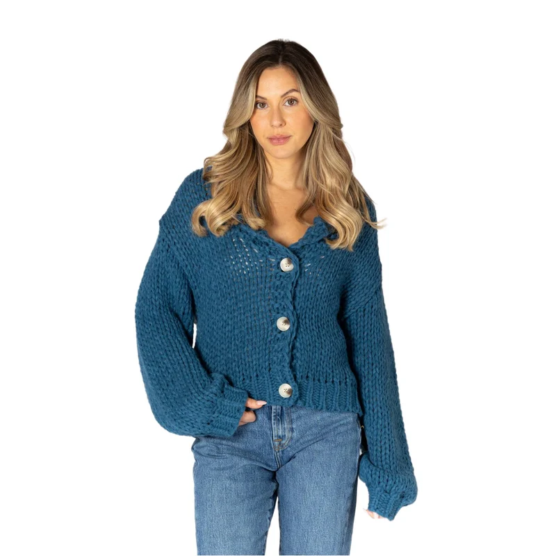 Lyla + Luxe Lillian Womens Hand Knit Cardigan 2027 Capri Heart / M