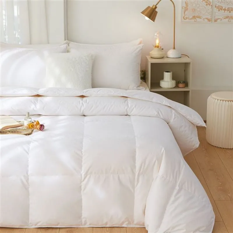 Royal Elite 280 TC Recycle Down Duvet Reversible Twin Comforter