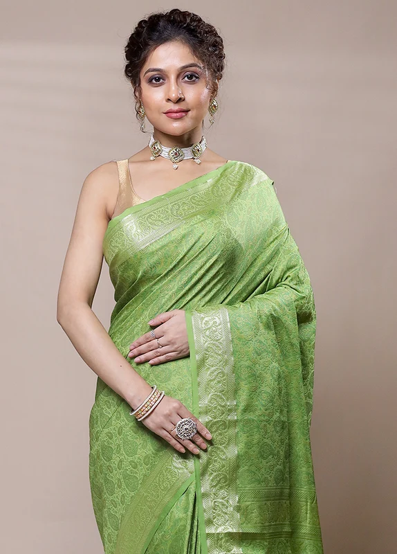 Green Jamewar Silk Saree With Blouse Piece Onesize