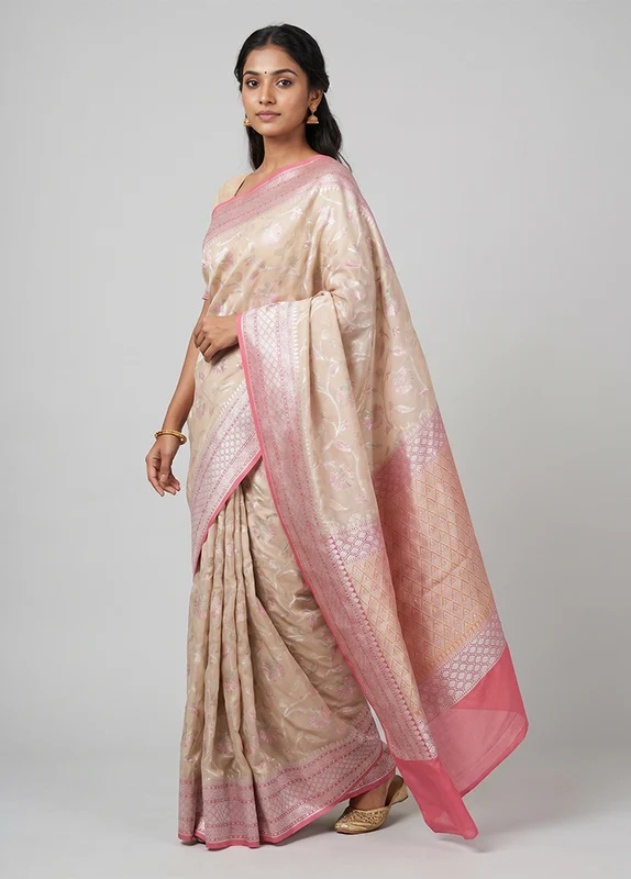 Cream Handloom Pure Georgette Saree With Blouse Piece One Size