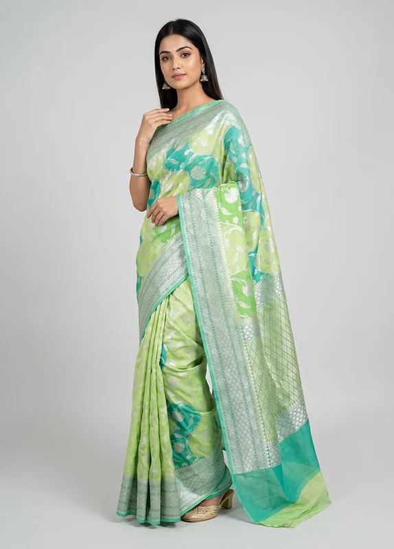 Green Handloom Pure Georgette Saree With Blouse Piece One Size