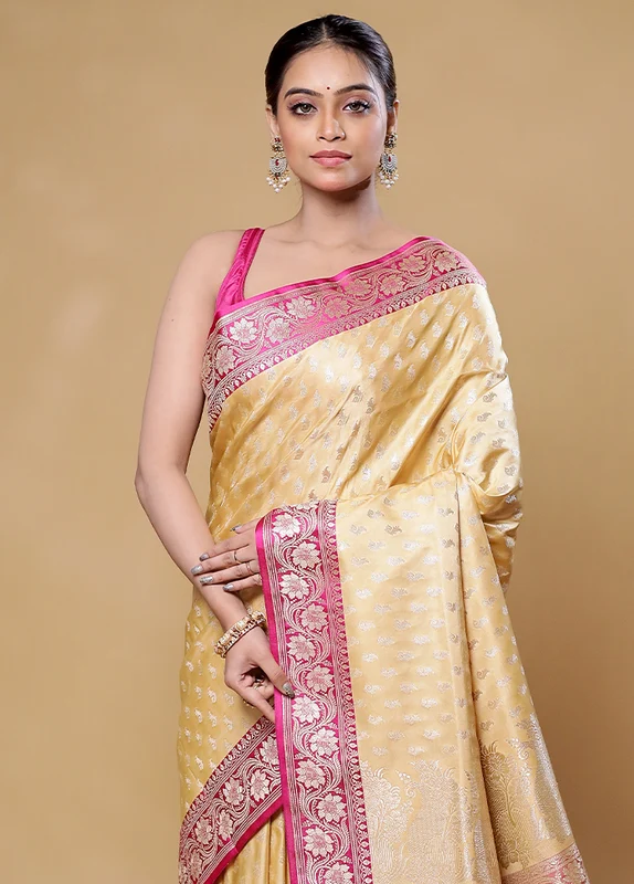 Yellow Handloom Banarasi Pure Silk Saree With Blouse Piece Onesize