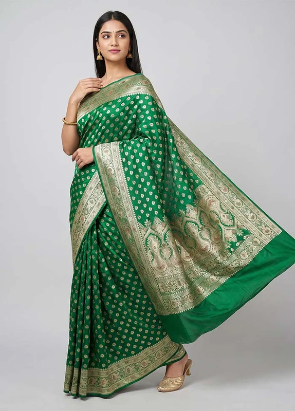 Green Handloom Banarasi Pure Silk Saree With Blouse Piece One Size