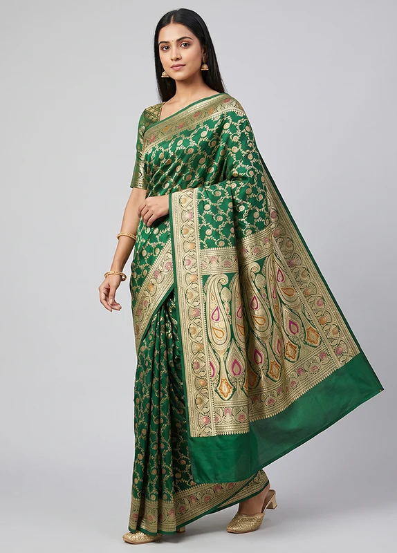 Green Handloom Banarasi Pure Silk Saree With Blouse Piece One Size
