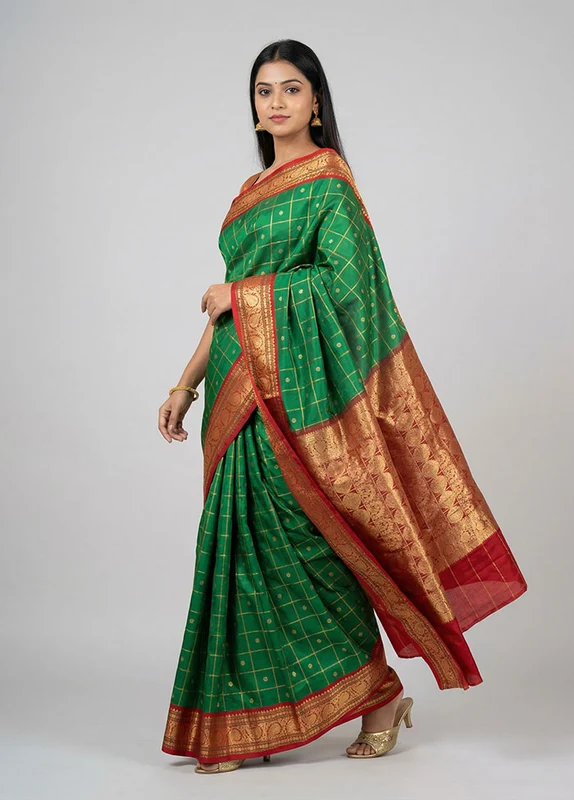 Green Kanjivaram Silk Saree With Blouse Piece One Size