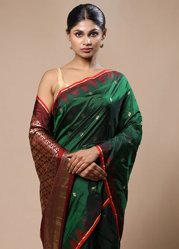 Green Kanjivaram Silk Saree With Blouse Piece Onesize