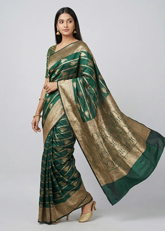 Green Banarasi Silk Saree With Blouse Piece One Size