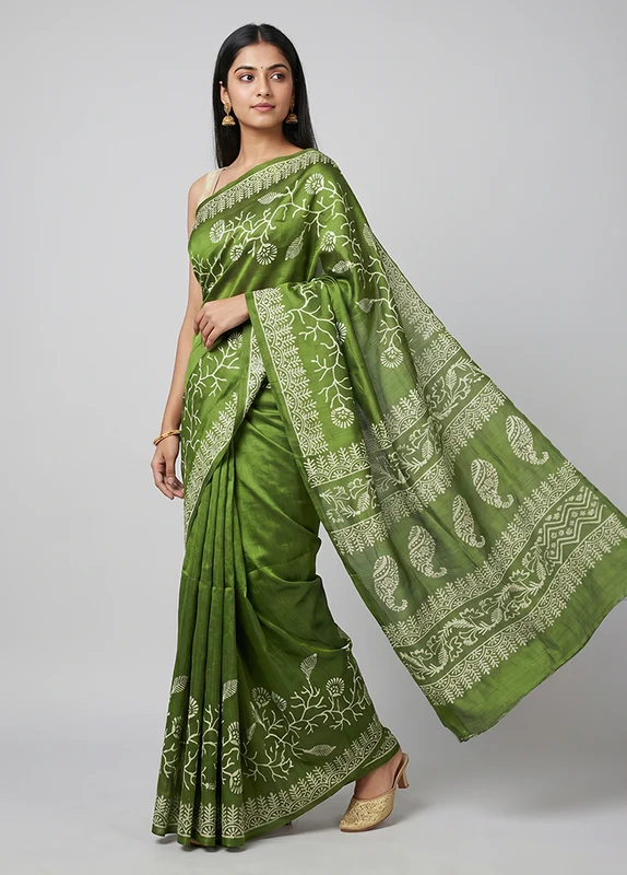 Green Printed Pure Silk Saree Without Blouse Piece One Size