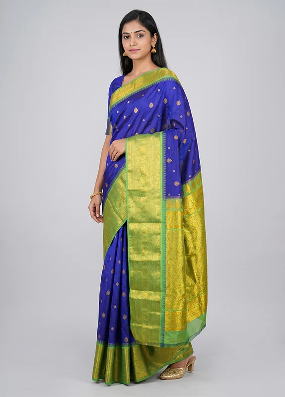 Blue Gadwal Silk Saree Without Blouse Piece One Size