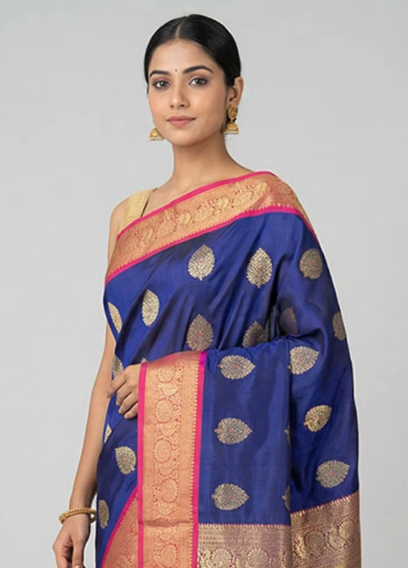 Blue Handloom Kanjivaram Pure Silk Saree With Blouse Piece One Size