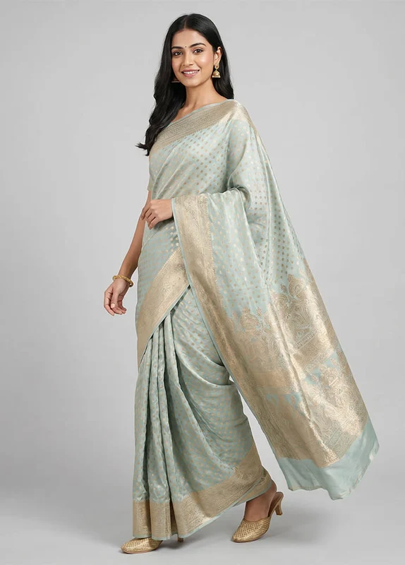 Green Banarasi Silk Saree With Blouse Piece One Size