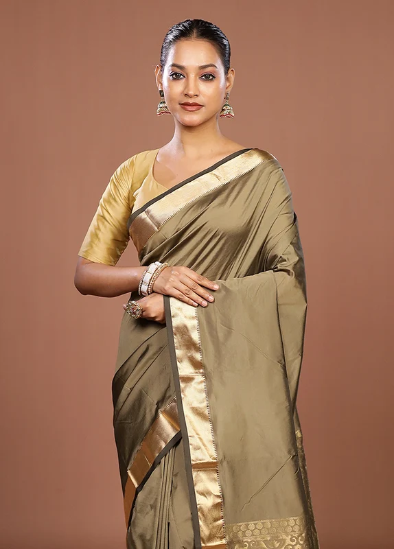 Grey Kanjivaram Silk Saree With Blouse Piece One Size