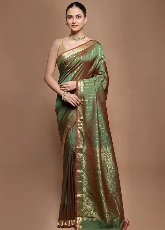 Green Kanjivaram Silk Saree With Blouse Piece Onesize