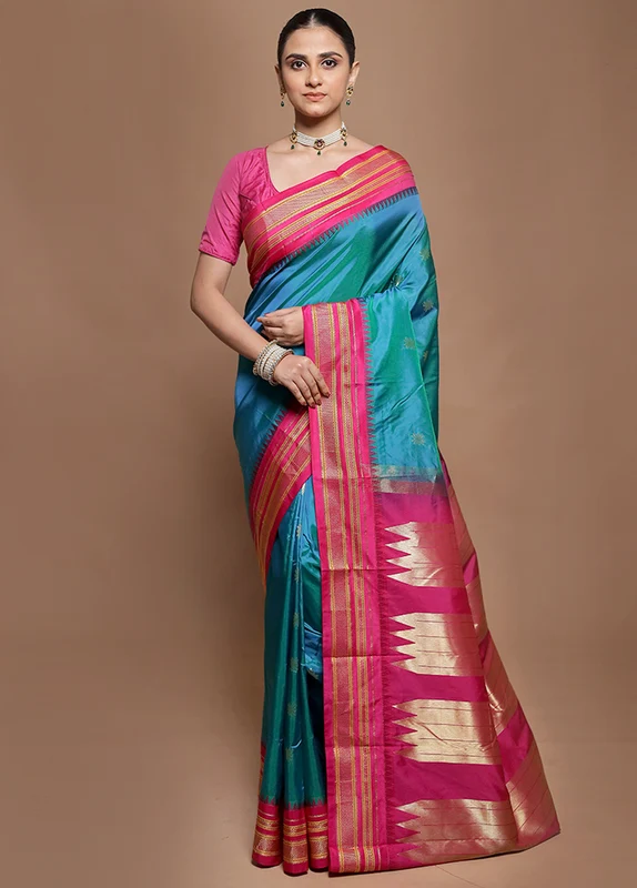 Green Kanjivaram Silk Saree With Blouse Piece Onesize