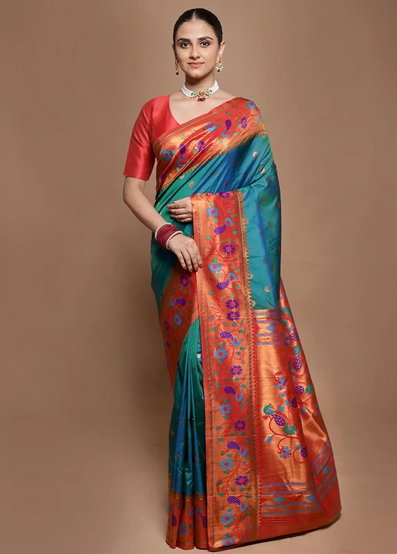 Green Kanjivaram Silk Saree With Blouse Piece Onesize