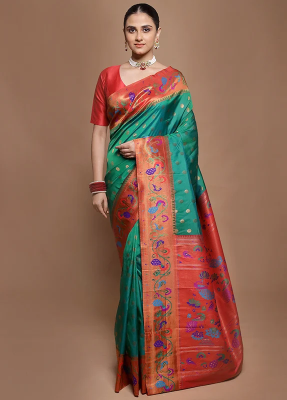 Green Kanjivaram Silk Saree With Blouse Piece Onesize
