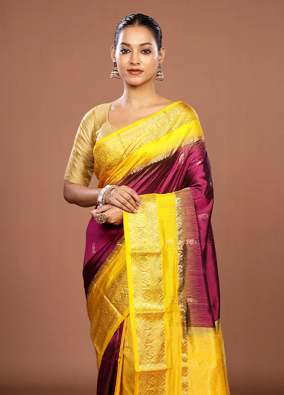Purple Handloom Kanjivaram Pure Silk Saree With Blouse Piece One Size