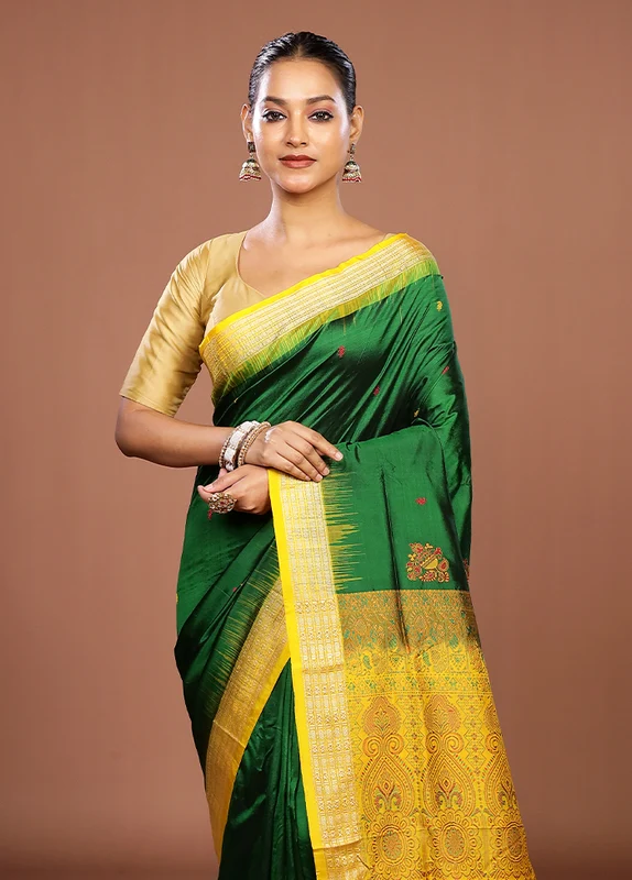 Green Handloom Bomkai Pure Silk Saree With Blouse Piece One Size