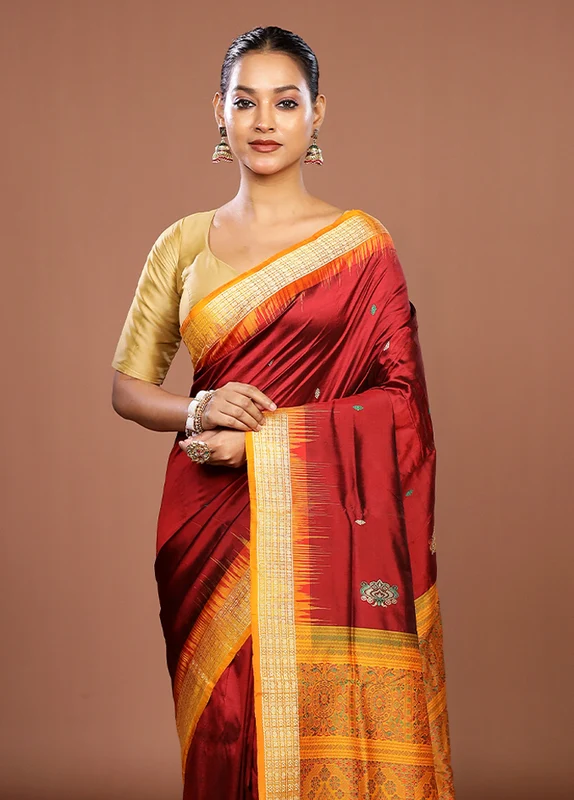 Maroon Handloom Bomkai Pure Silk Saree With Blouse Piece One Size