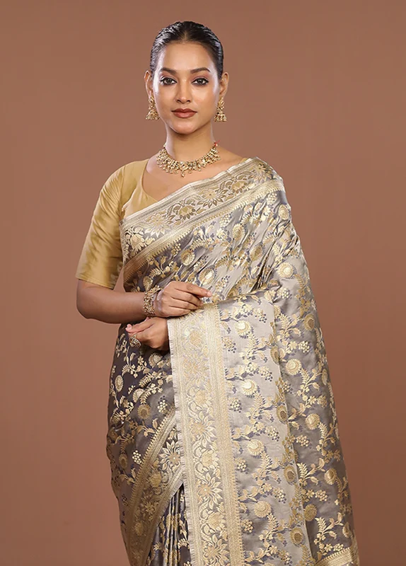 Grey Tanchoi Silk Saree With Blouse Piece One Size