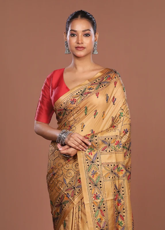 Cream Kantha Stitch Silk Saree With Blouse Piece One Size