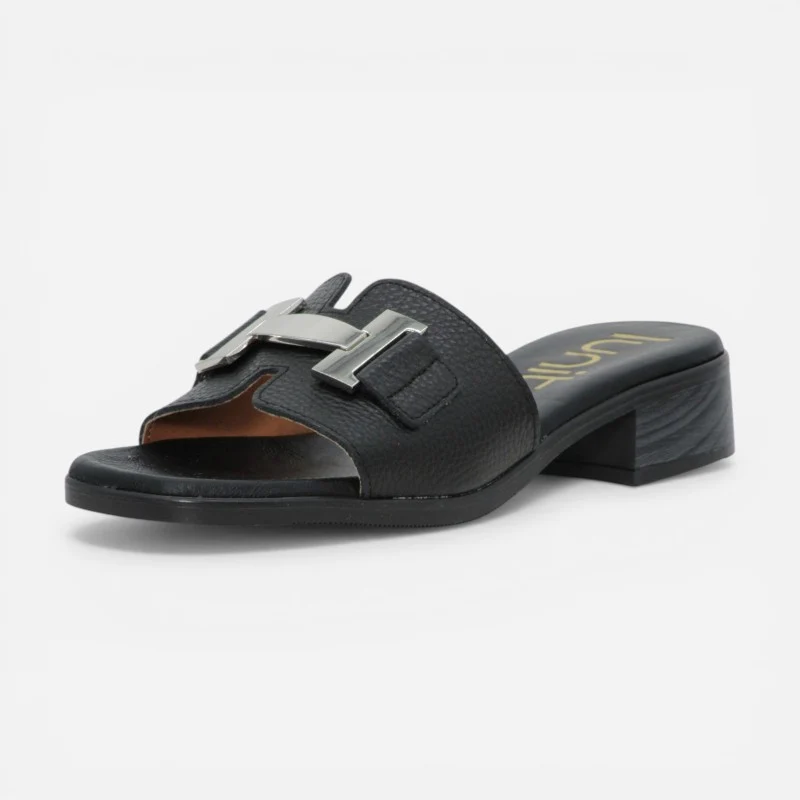 Cole Black 39