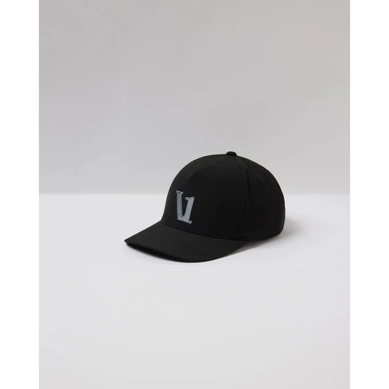Magnitude Hat Black