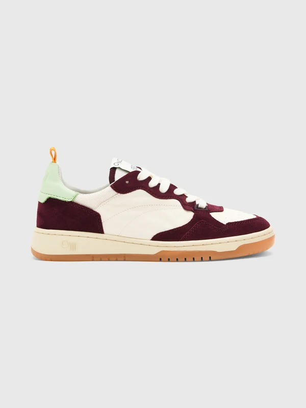 Oncept Women's Phoenix Sneaker 9 / FIG