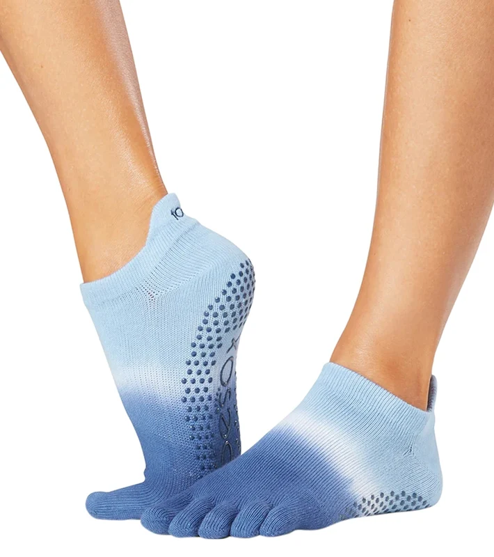 Toesox Low Rise Full-Toe Yoga Grip Socks Saltwater Stripe Tie Dye / M