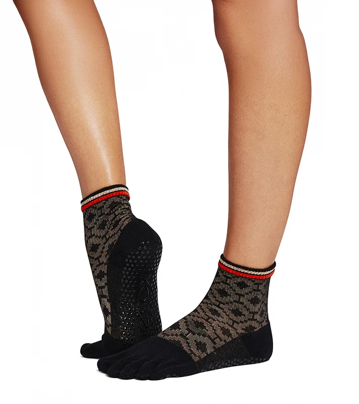 Toesox Melody Full-Toe Grip Socks Volcanic Sand / S