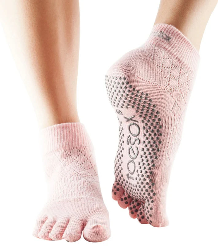 Toesox Ankle Length Full-Toe Yoga Grip Socks Fishnet Kiss / S