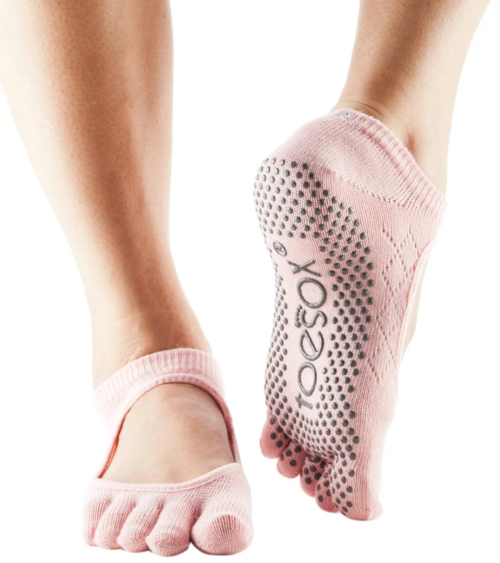Toesox Bella Full-Toe Yoga Grip Socks Fishnet Kiss / S