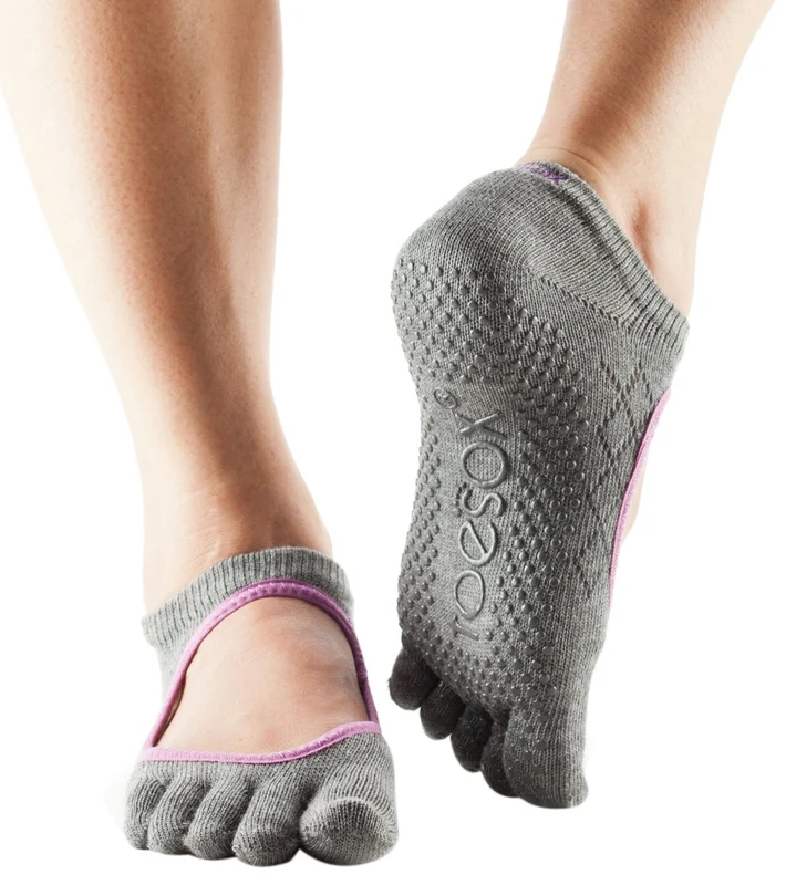 Toesox Bella Full-Toe Yoga Grip Socks Fishnet Storm / L
