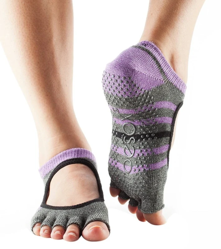 Toesox Bella Half-Toe Yoga Grip Socks Aire / S