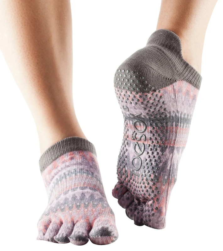 Toesox Low Rise Full-Toe Yoga Grip Socks Siren / S