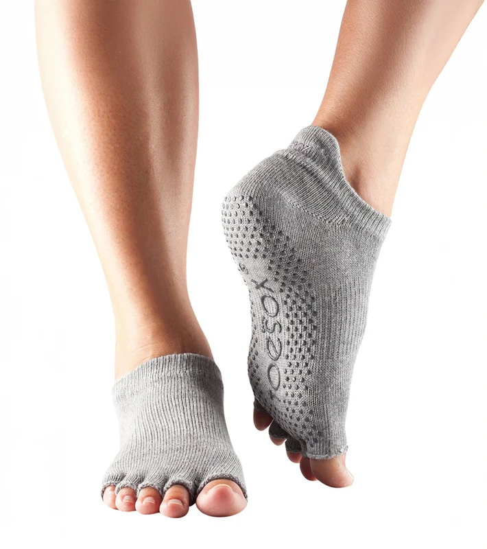 Toesox Low Rise Half-Toe Yoga Grip Socks Heather Gray / L