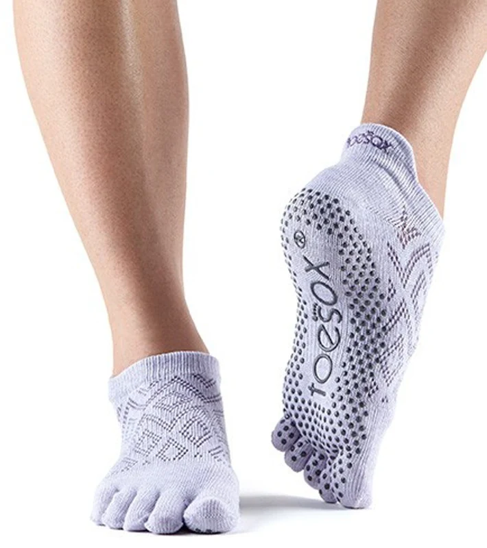 Toesox Low Rise Full-Toe Yoga Grip Socks Diamond Lotus / S