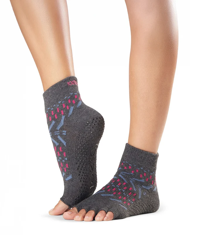 Toesox Ankle Length Half-Toe Yoga Grip Socks Festival / S